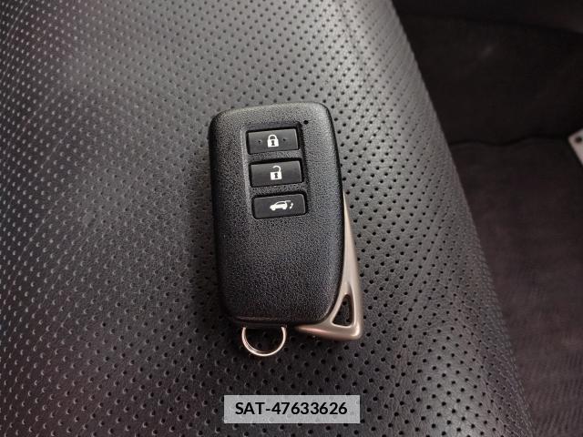 Lexus NX 2014-12 7793582-19