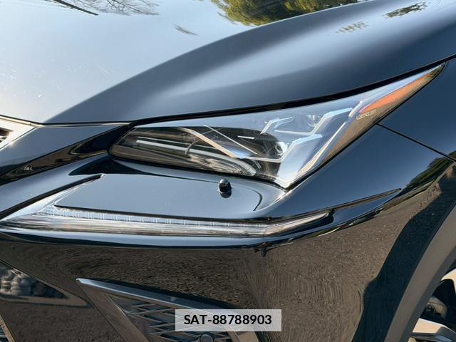 Lexus NX 2018-01 7794391-4