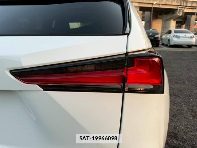 Lexus NX 2019-02 7794393-1