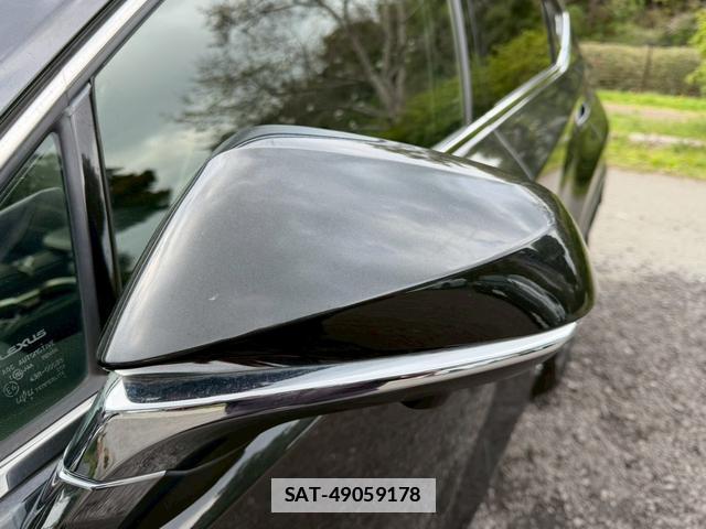 Lexus NX 2018-01 7794399-9