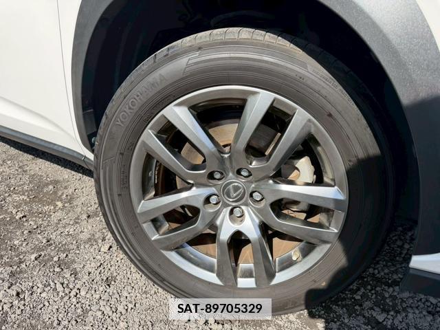 Lexus NX 2017-09 7794420-13