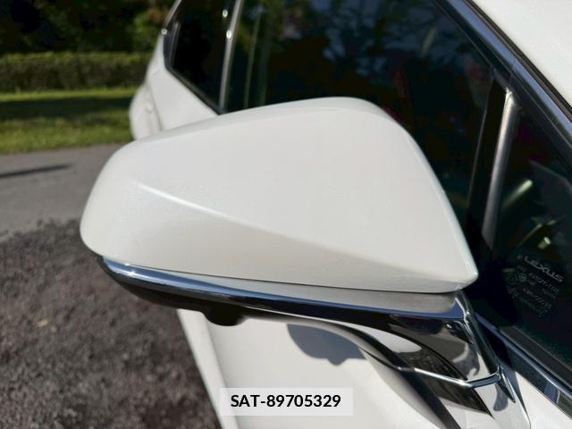 Lexus NX 2017-09 7794420-16