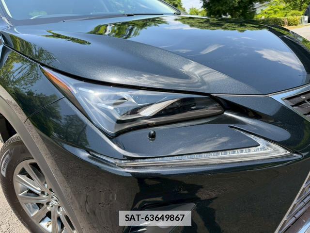 Lexus NX 2018-04 7794428-13