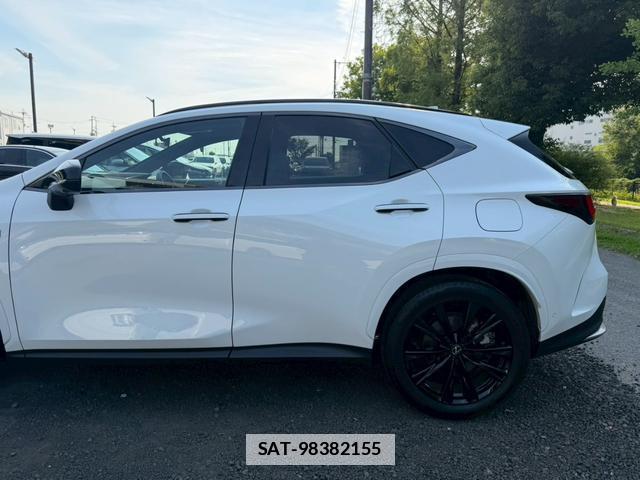 Lexus NX 2023-05 7794464-11