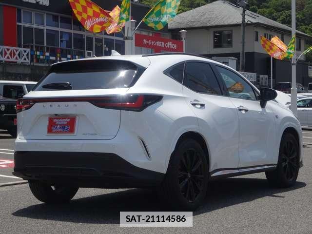 Lexus NX 2022-01 7795847-16