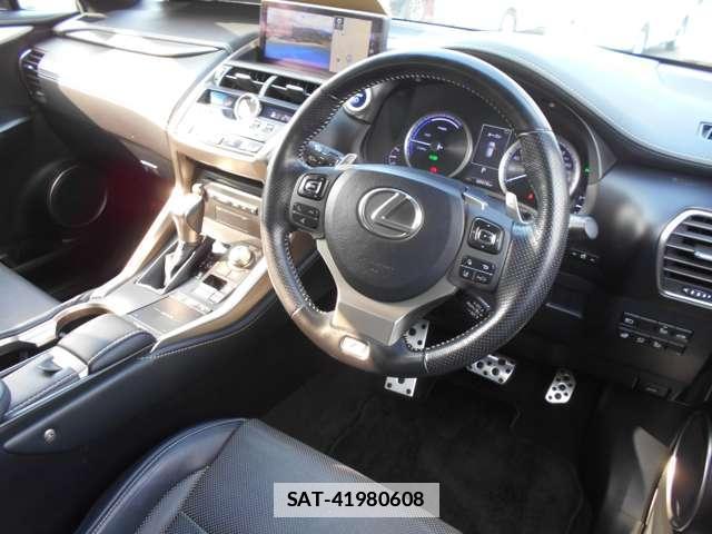 Lexus NX 2018-03 7795936-2