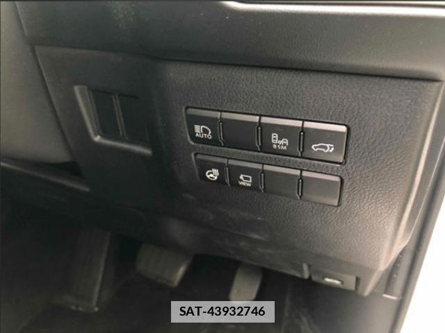 Lexus NX 2021-03 7796211-11