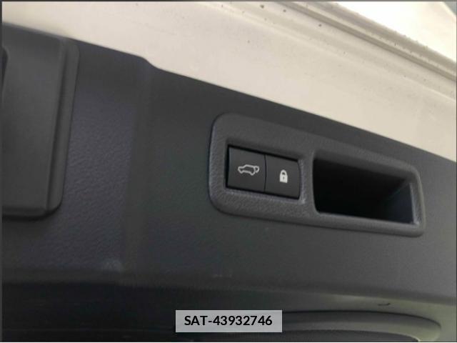Lexus NX 2021-03 7796211-14