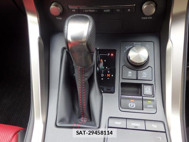 Lexus NX 2017-11 7797309-12