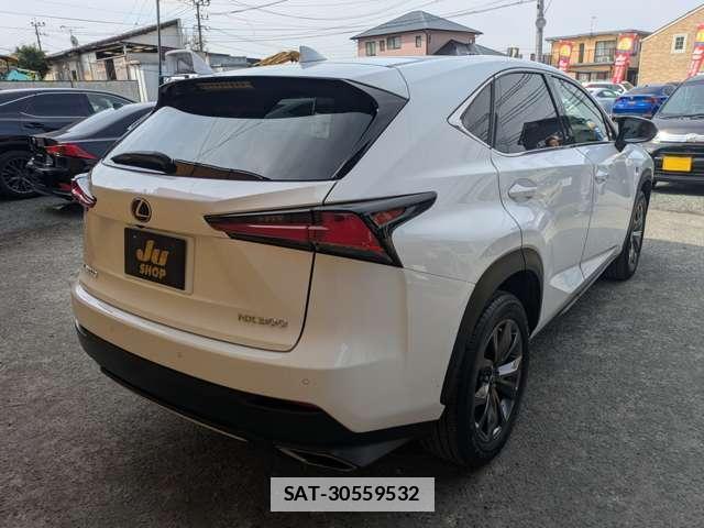 Lexus NX 2018-04 7798684-1