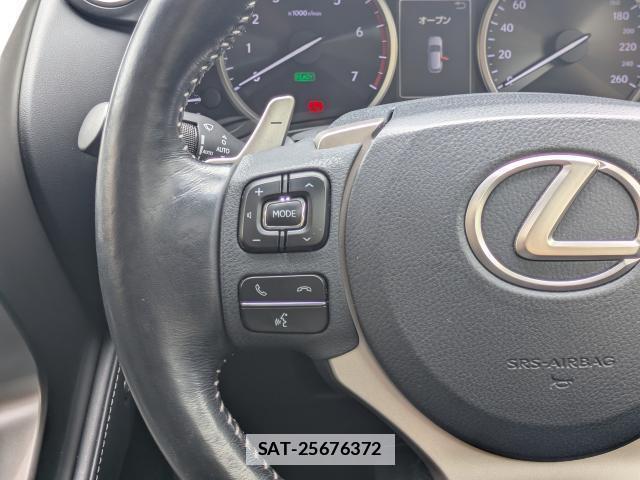 Lexus NX 2015-10 7798706-13