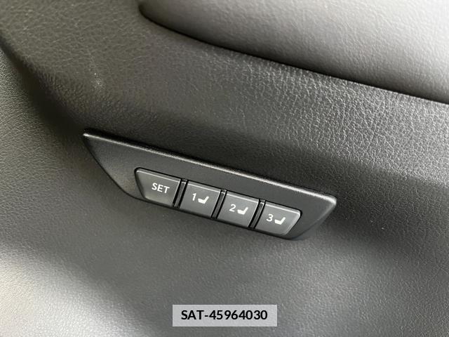 Lexus NX 2014-09 7801895-10