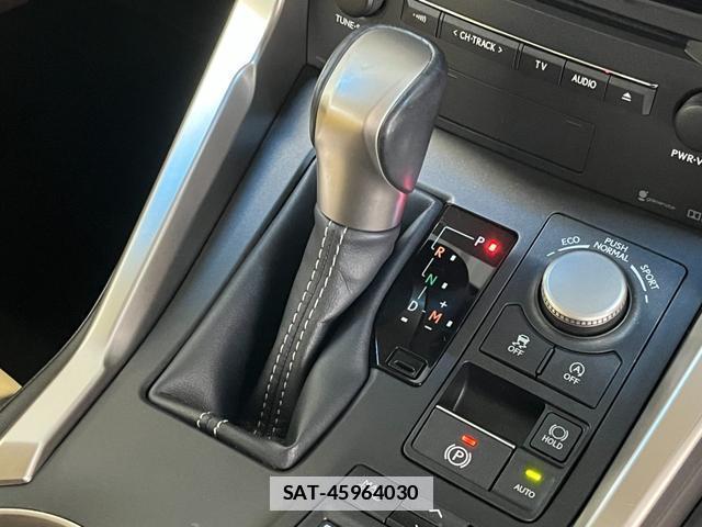 Lexus NX 2014-09 7801895-13