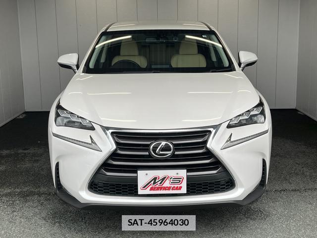 Lexus NX 2014-09 7801895-4