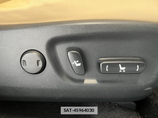 Lexus NX 2014-09 7801895-7
