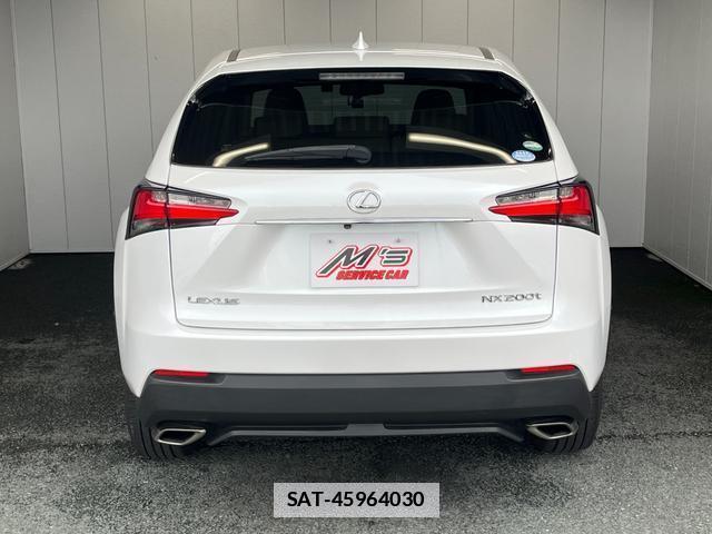 Lexus NX 2014-09 7801895-9