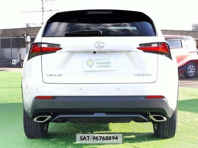 Lexus NX 2016-08 7802361-17