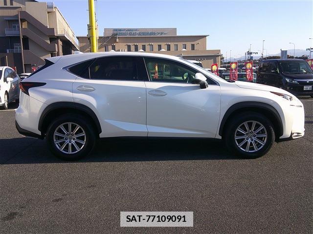 Lexus NX 2016-08 7802926-4