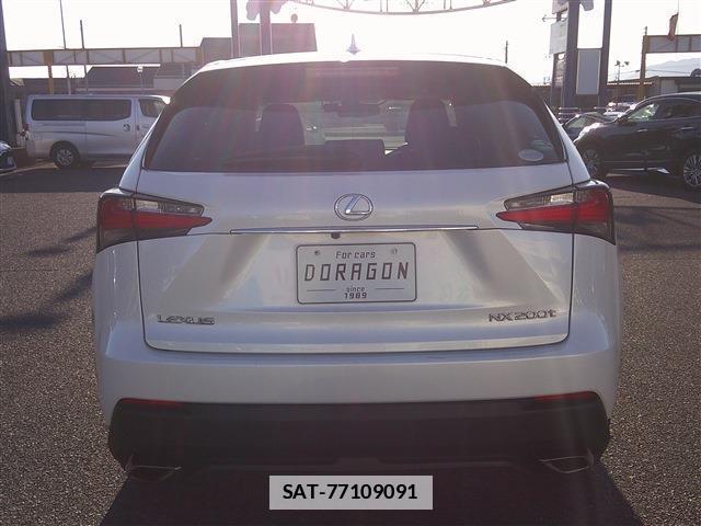 Lexus NX 2016-08 7802926-6