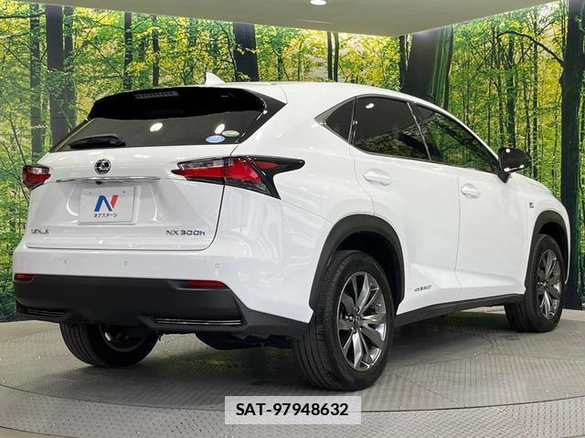 Lexus NX 2015-12 7803729-16
