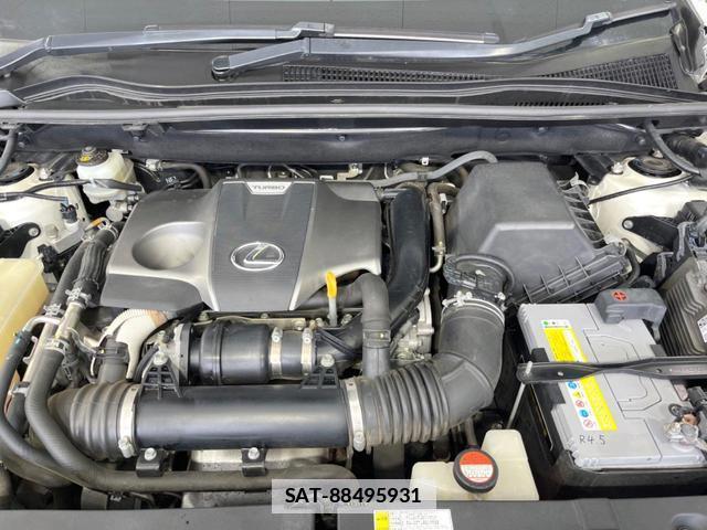 Lexus NX 2015-06 7803948-17
