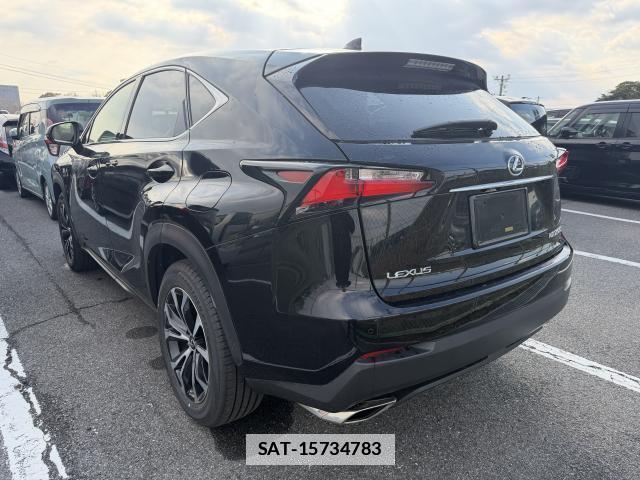 Lexus NX 2015-09 7804032-4
