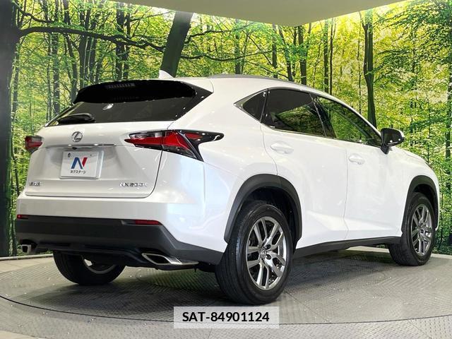 Lexus NX 2014-11 7804479-16