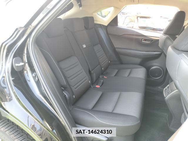 Lexus NX 2017-01 7805378-12