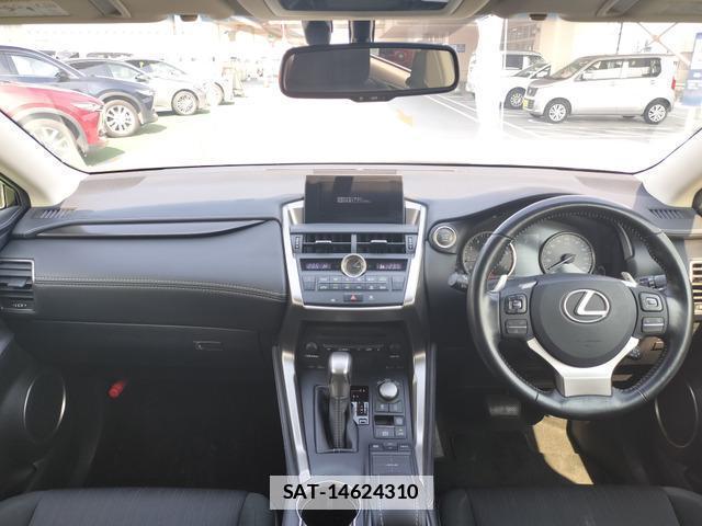 Lexus NX 2017-01 7805378-4