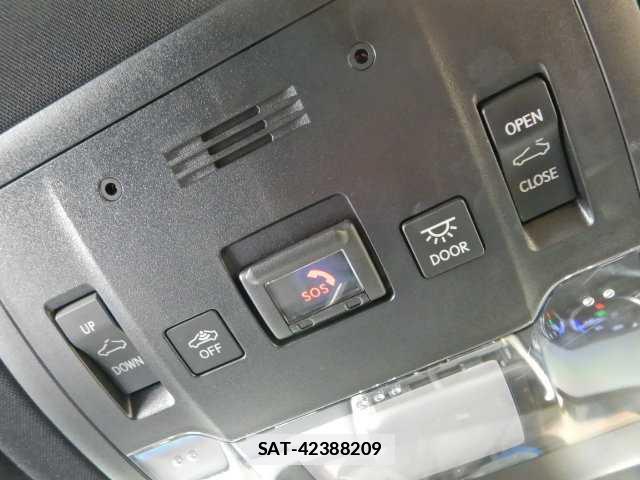 Lexus NX 2020-10 7810764-12
