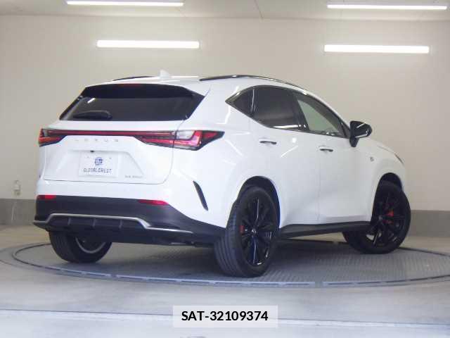 Lexus NX 2024-12 7810860-1