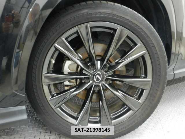 Lexus NX 2022-10 7810914-15