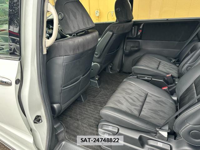 Honda ODYSSEY 2017-11 7802298-14