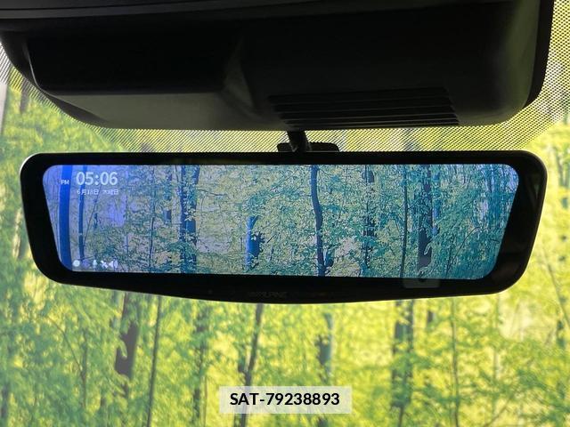 Mitsubishi OUTLANDER PHEV 2022-07 7793278-5