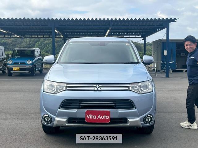 Mitsubishi OUTLANDER PHEV 2014-08 7797217-11