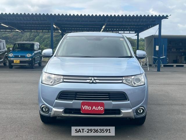 Mitsubishi OUTLANDER PHEV 2014-08 7797217-9
