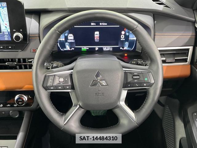Mitsubishi OUTLANDER PHEV 2022-03 7797520-10