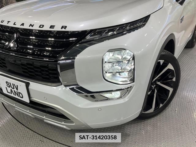 Mitsubishi OUTLANDER PHEV 2022-03 7798272-12