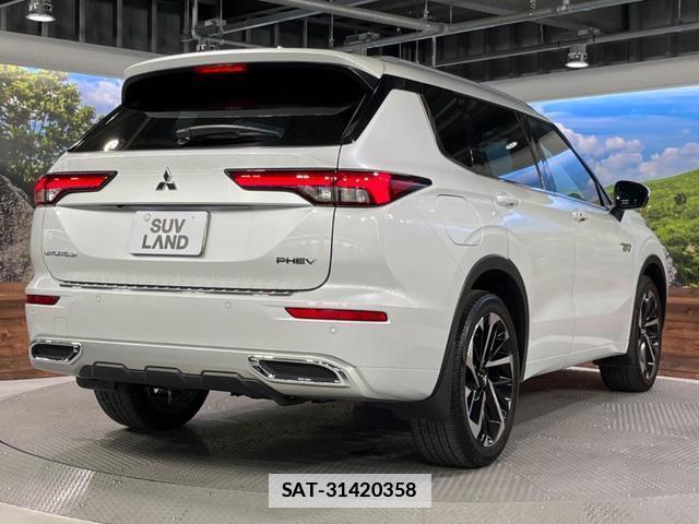 Mitsubishi OUTLANDER PHEV 2022-03 7798272-17