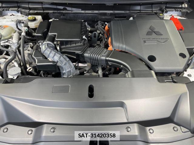 Mitsubishi OUTLANDER PHEV 2022-03 7798272-18