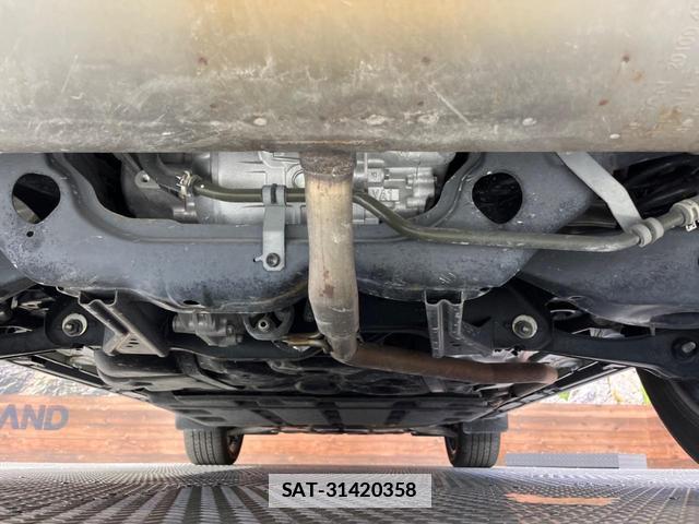 Mitsubishi OUTLANDER PHEV 2022-03 7798272-19