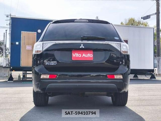 Mitsubishi OUTLANDER PHEV 2013-10 7798544-10