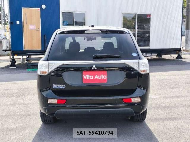 Mitsubishi OUTLANDER PHEV 2013-10 7798544-3