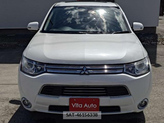 Mitsubishi OUTLANDER PHEV 2013-10 7798612-10