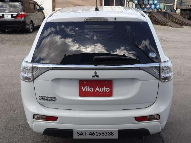 Mitsubishi OUTLANDER PHEV 2013-10 7798612-11
