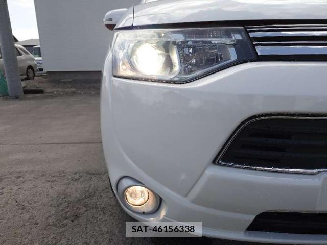 Mitsubishi OUTLANDER PHEV 2013-10 7798612-6