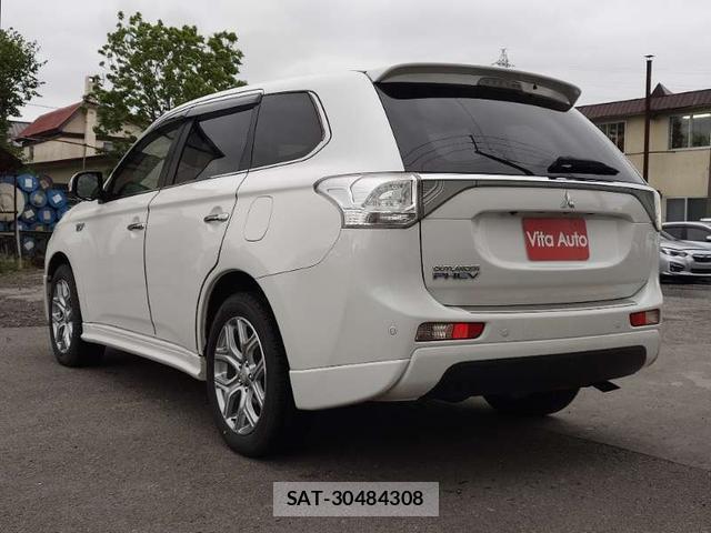 Mitsubishi OUTLANDER PHEV 2013-03 7798629-19