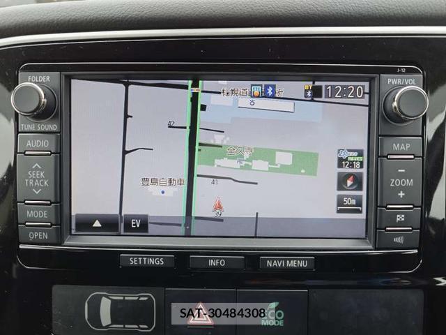 Mitsubishi OUTLANDER PHEV 2013-03 7798629-8