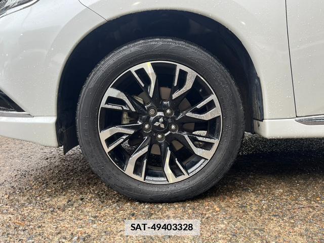 Mitsubishi OUTLANDER PHEV 2016-02 7800052-13