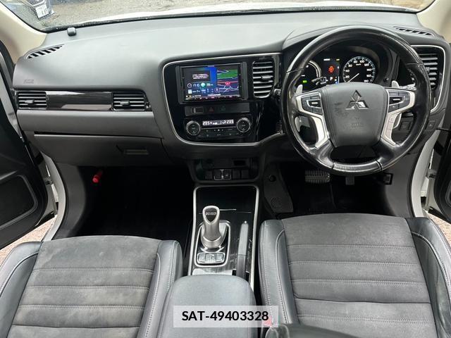 Mitsubishi OUTLANDER PHEV 2016-02 7800052-17